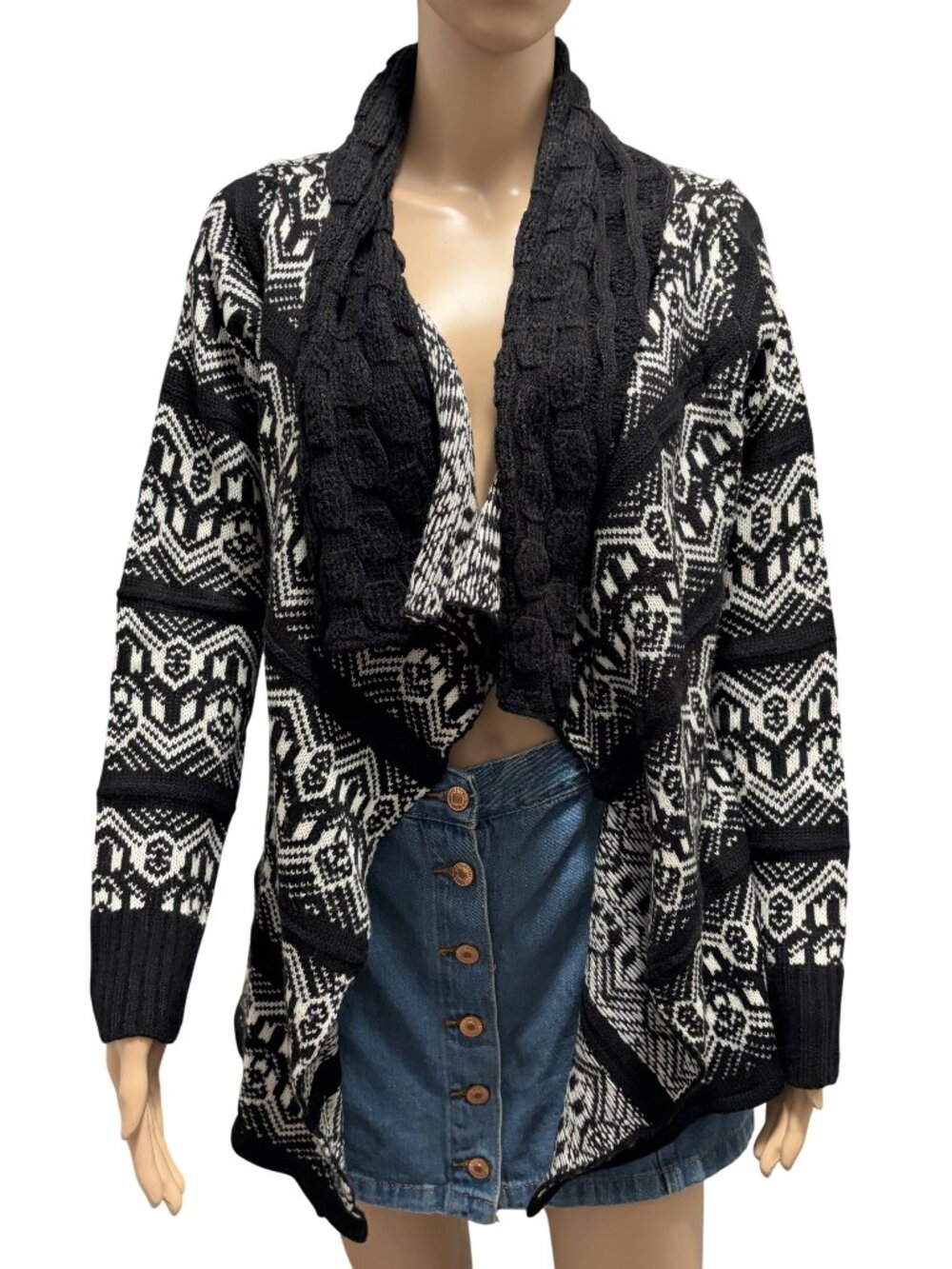 The Limited Black and White Open Cardigan Size Small